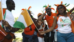 COTEIVOIRE_SUPPORTERS_pologne