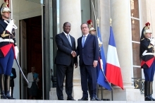 Alassane Ouattara reçu par François Hollande