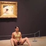 Deborah de Robertis expose son sexe au musée d'Orsay (Paris)