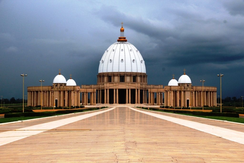 basilique Notre Dame de la Paix de Yamoussoukro